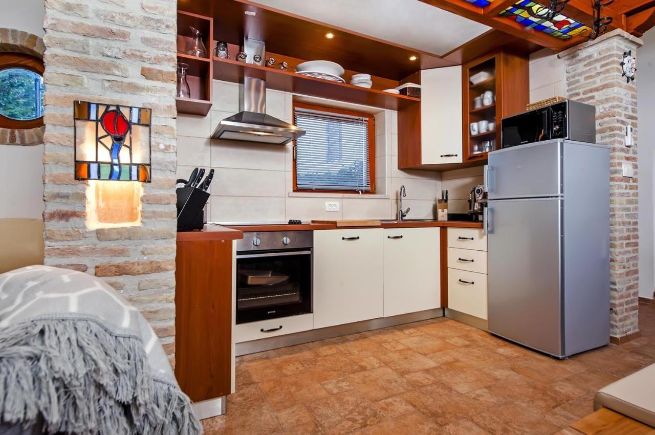 "Art House" Rovinj-Holiday, Holiday Home To Rent Ровинско село Екстериор снимка
