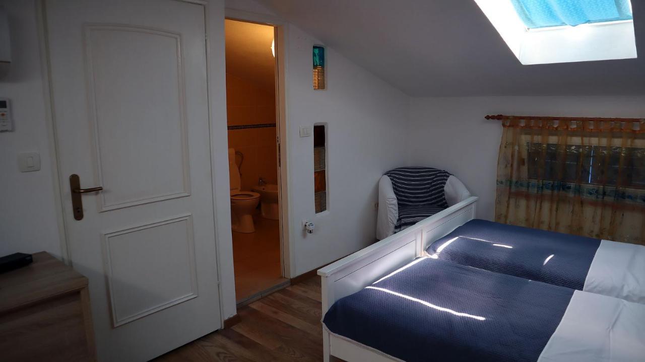 "Art House" Rovinj-Holiday, Holiday Home To Rent Ровинско село Екстериор снимка